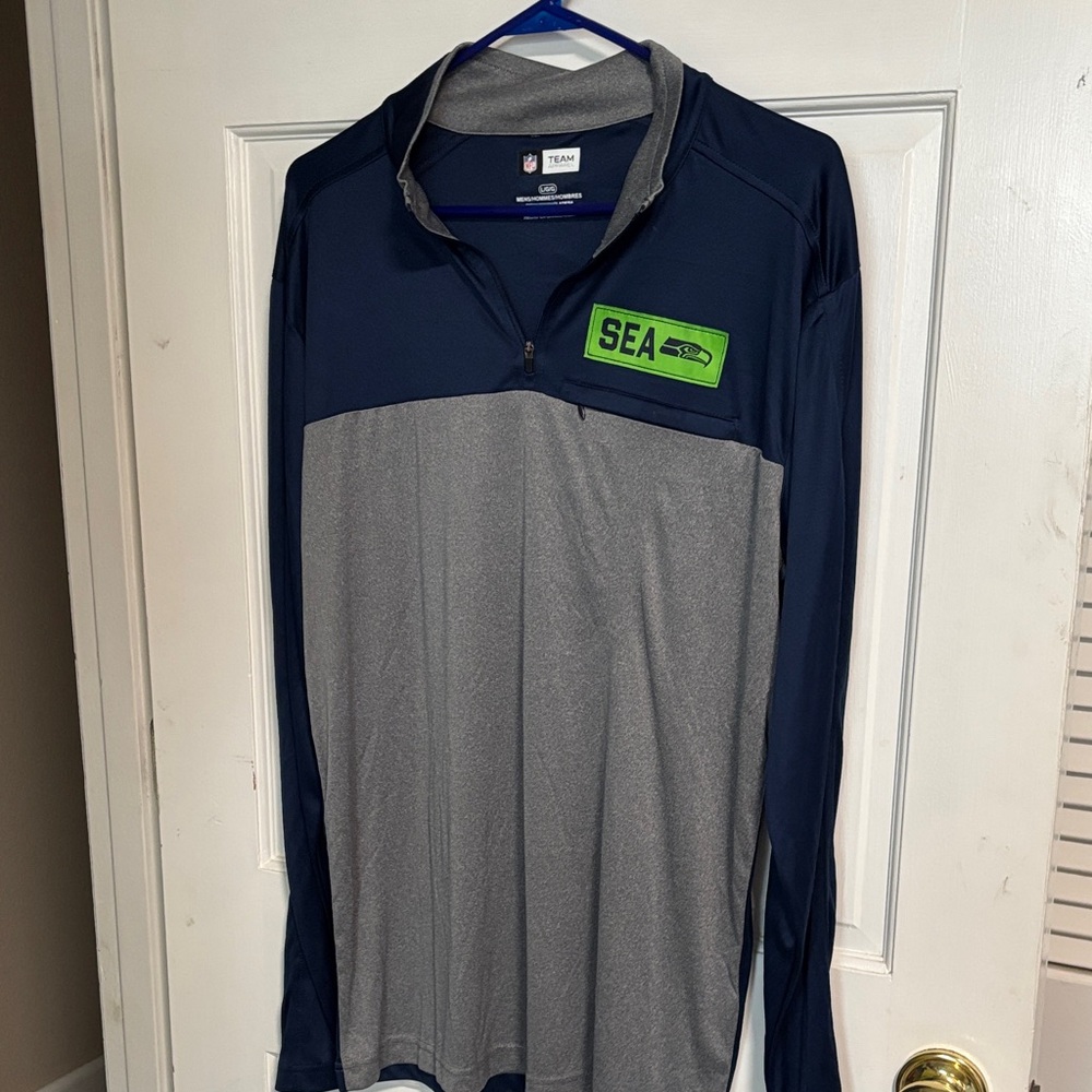 NFL Men’s Navy, Gray & Neon Green Quarter-Zip Pullover - Picture 2 of 7
